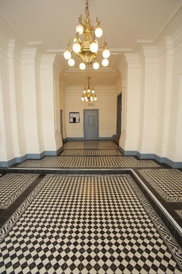Apartments Vienna Opera Екстер'єр фото
