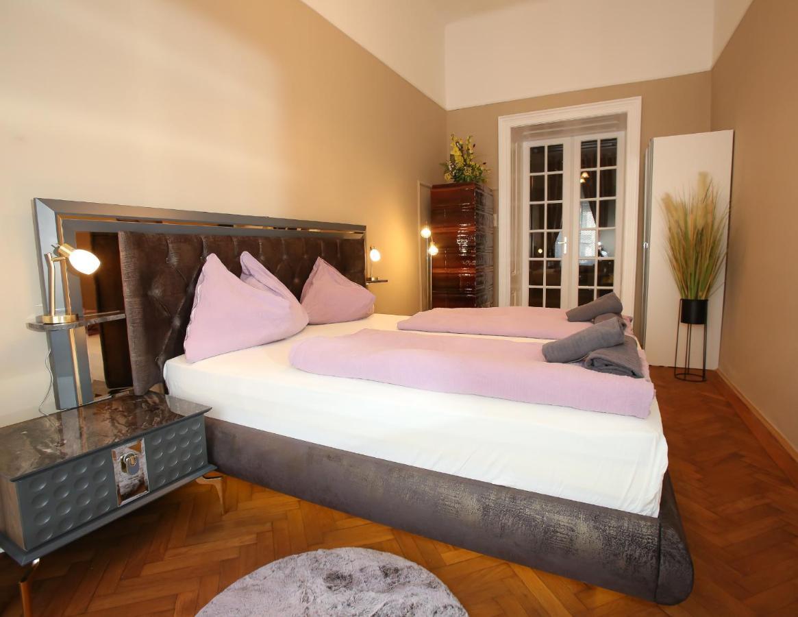 Apartments Vienna Opera Екстер'єр фото