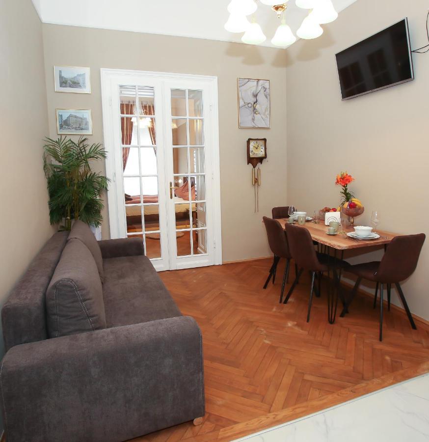 Apartments Vienna Opera Екстер'єр фото