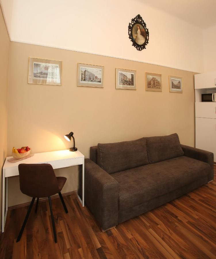 Apartments Vienna Opera Екстер'єр фото